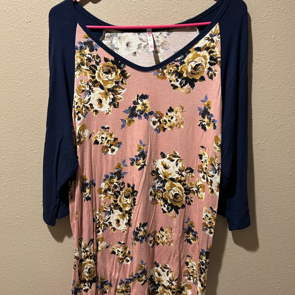 Floral Raglan V Neck Top - Pink/Navy